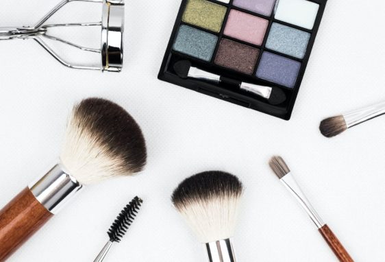 Avec ces cinq magasins de maquillage en ligne, vous avez toujours une bonne affaire en main !