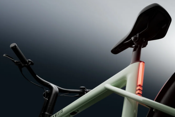 Vélo électrique ou trottinette électrique : lequel choisir pour votre quotidien ?